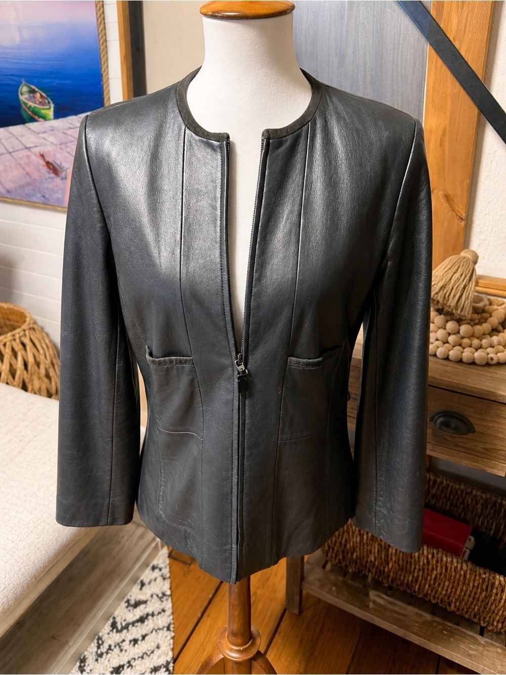 Women’s Doncaster 100% Genuine Leather Jacket – Size 8 – Charcoal Black